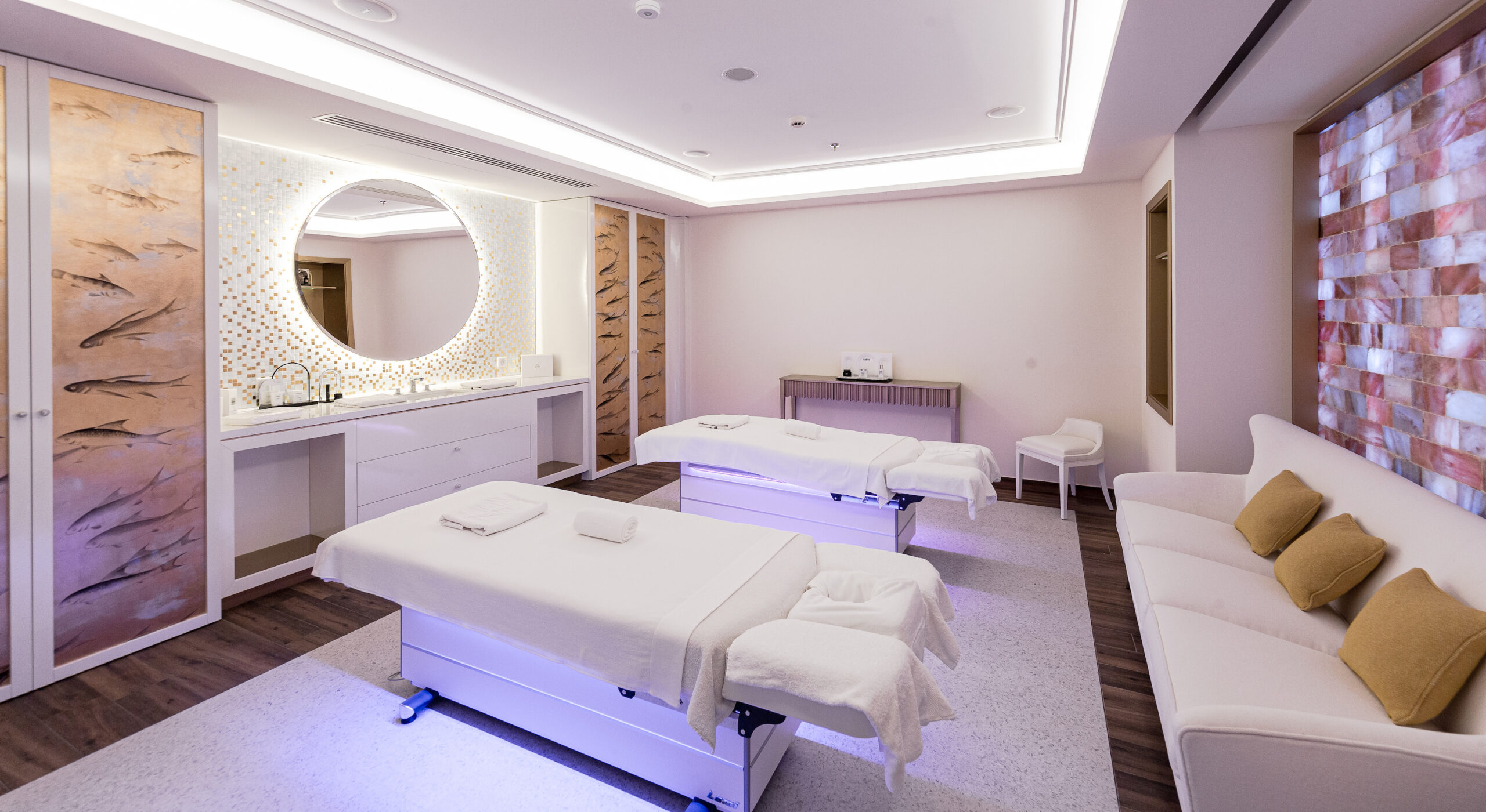 Double treatment room in L’Oasis du Martinez